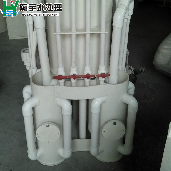 重力式無(wú)閥精濾機:如何判斷泳池水質(zhì)的好壞